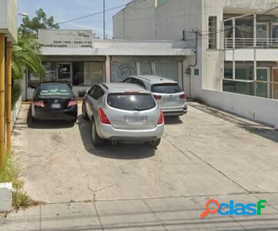 Se venden dos locales en Planta Baja, en avenida zona sur