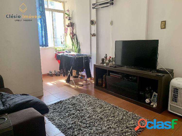 Apartamento com um dormitório à venda na Consolação