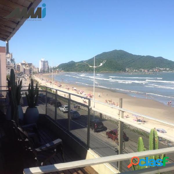 Apartamento frente mar com 2 quartos no Gravatá, Navegantes