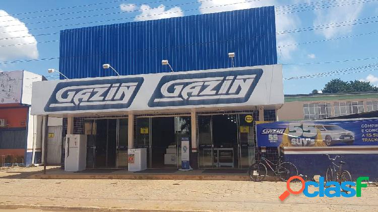 BARRAÇÃO COMERCIAL LOCALIZADO NO MUNÍCIPIO DE VERA MT