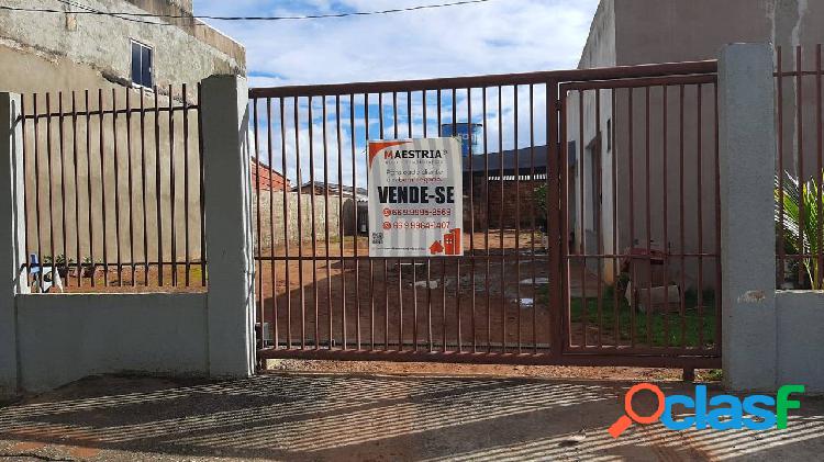 CASA COM TERRENO COMERCIAL LOCALIZADO NO JARDIM AMAZÔNIA