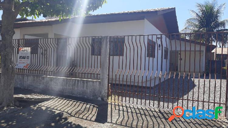 CASA MUITO BEM LOCALIZADA NO CENTRO DA CIDADE DE SORRISO-MT