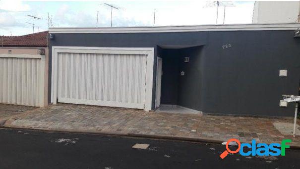 Casa térrea 3 dormitórios com piscina Lagoinha - Casa a