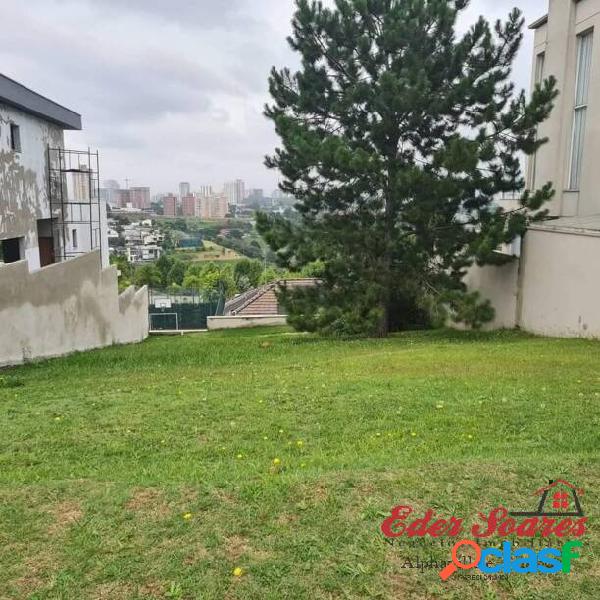 Lindo Terreno de 523m² à venda no Residencial Villa Solaia