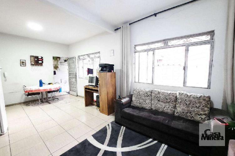 Casa, Jacqueline, 2 Quartos, 1 Vaga, 0 Suíte