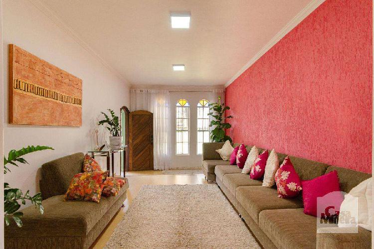 Casa, Santa Terezinha, 3 Quartos, 4 Vagas, 1 Suíte