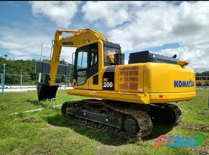 Escavadeira komatsu pc200 2012