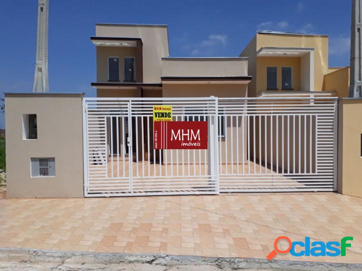 Linda casa no bairro GSP Life