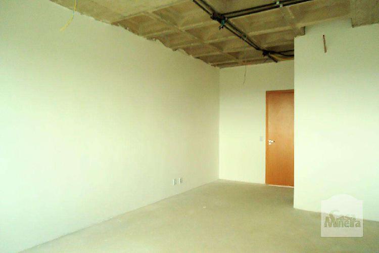 Sala, Vila da Serra, 0 Quarto, 3 Vagas, 0 Suíte