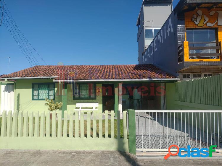 Excelente imóvel no centro de Itapema do Norte