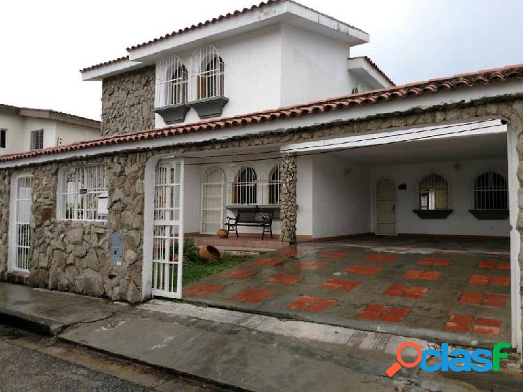 Venta Hermosa Casa Quinta en Prebo calle cerrada