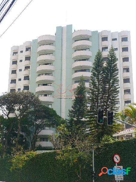 Excelente apartamento no coração da Vila Ema com 189 m²