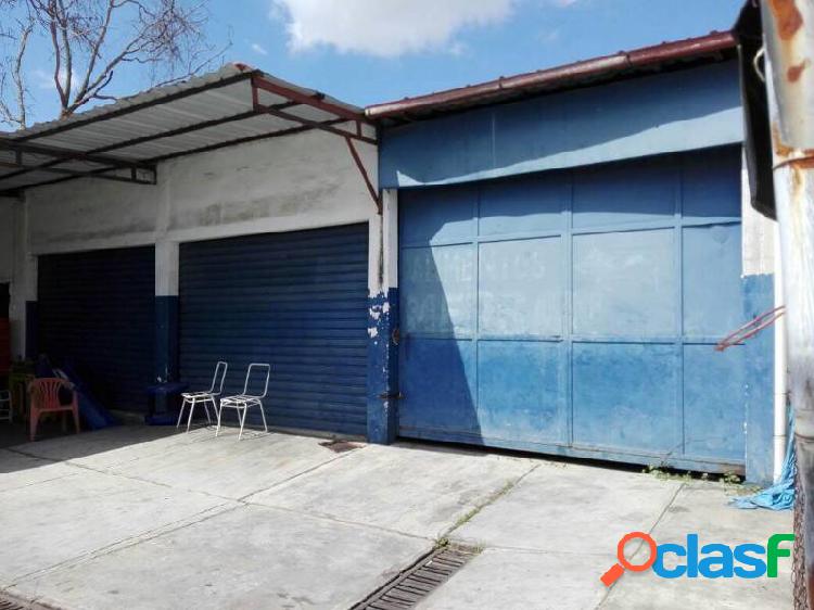 727 m² Galpón en venta en la Av. Carabobo, sector Miranda