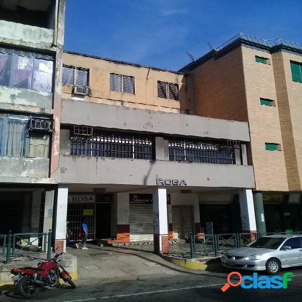 Alquiler Oficina Av. Cedeño con Av. Bolivar (68 Mts)