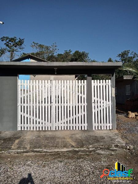Casa a venda próximo da praia Maranduba, em Ubatuba!