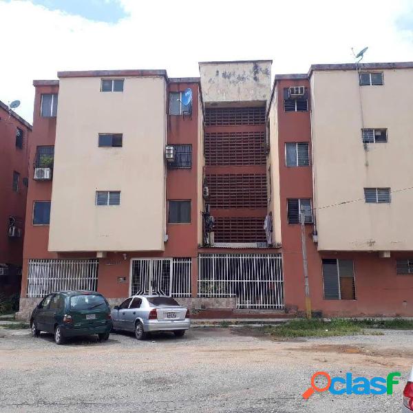 SE VENDE COMODO APARTAMENTO EN CONJUNTO LOS MANGOS SECTOR