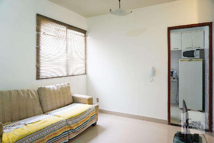 Apartamento, Castelo, 2 Quartos, 1 Vaga, 0 Suíte