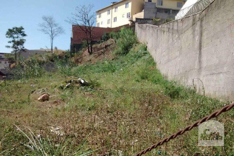 Lote, Heliópolis, 0 Quarto, 0 Vaga, 0 Suíte