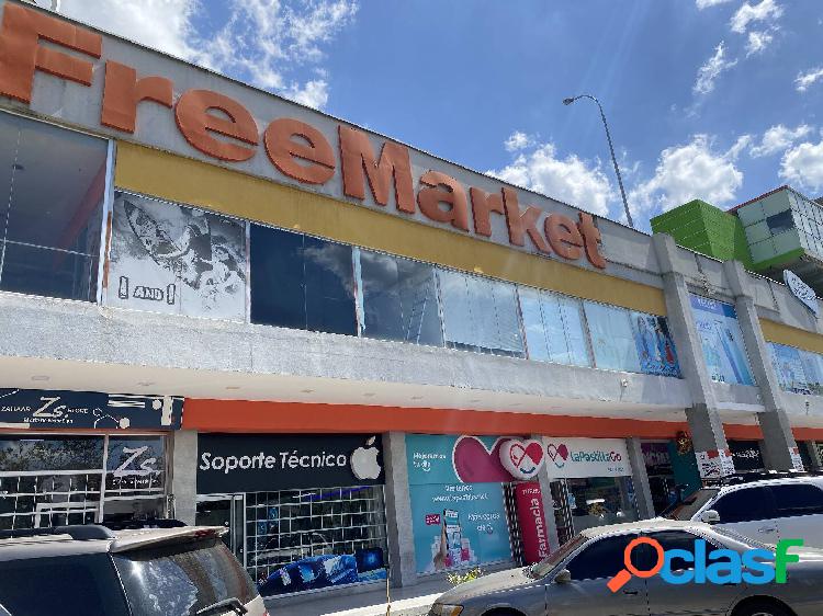5 M2 Venta de Local Comercial con Mezanina Freemarket