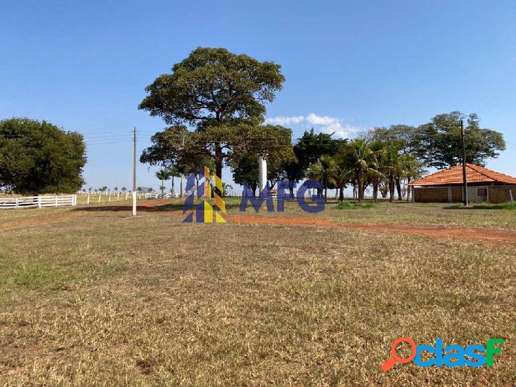 Fazenda em Santa Cruz das Palmeiras SP