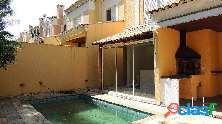 CASA EM CONDOMÍNIO COM PISCINA PRIVATIVA