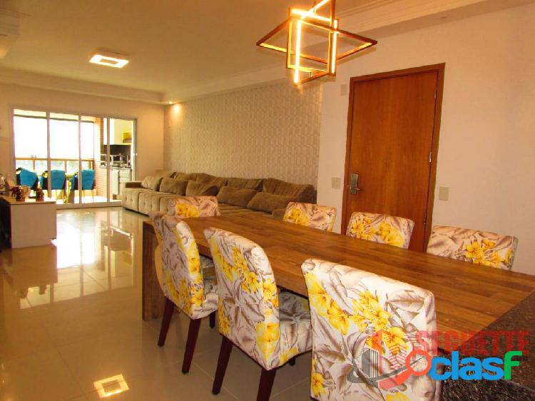 Apartamento amplo 4 dormitórios