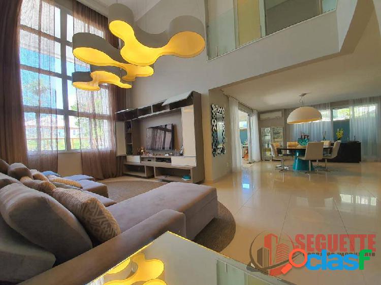 Apartamento amplo com 5 dormitórios na Riviera