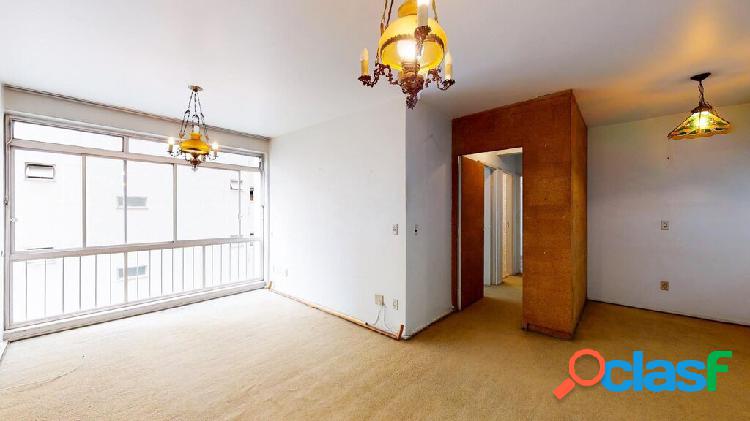 Apartamento com 2 quartos, 83m², à venda