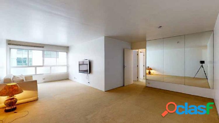 Apartamento com 3 quartos, 127m², à venda