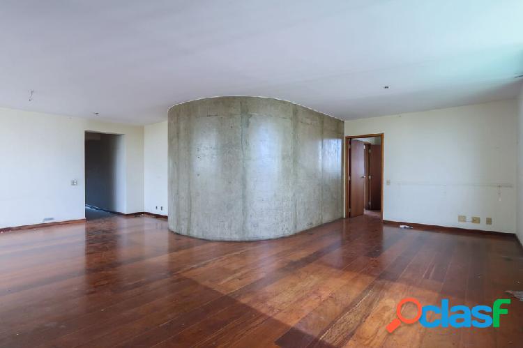 Apartamento com 3 quartos, 205m², à venda em São Paulo,