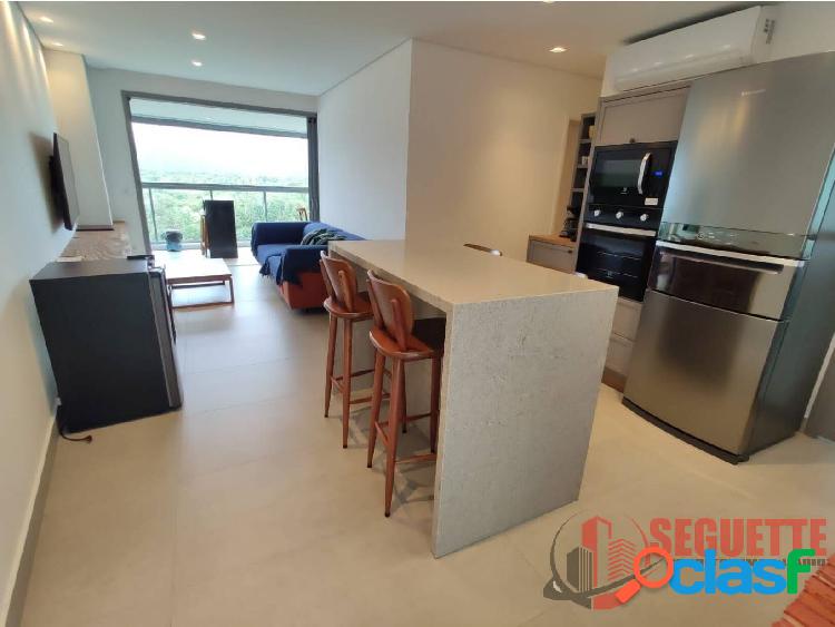 Apartamento pé na areia com vista mar e serra