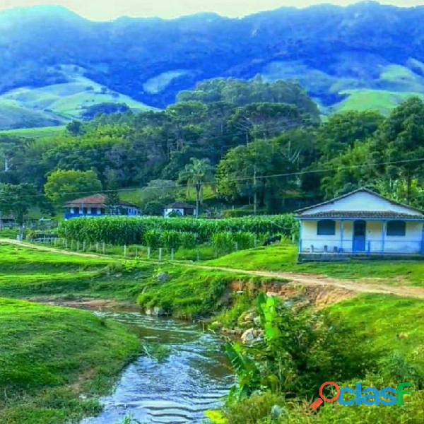 Fazenda em Goianápolis