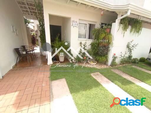 Sobrado com 3 dormitórios à venda, 121 m² por R$