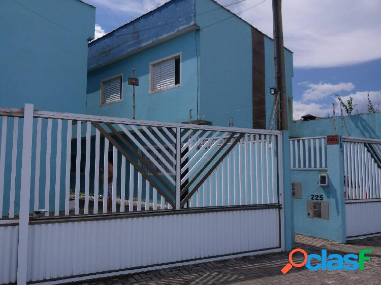 VENDE-SE SOBRADO EM CONDOMÍNIO NO CAMPOS ELISEOS