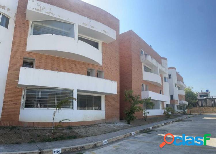 Se vende apartamento Dúplex de 136m2 en San diego