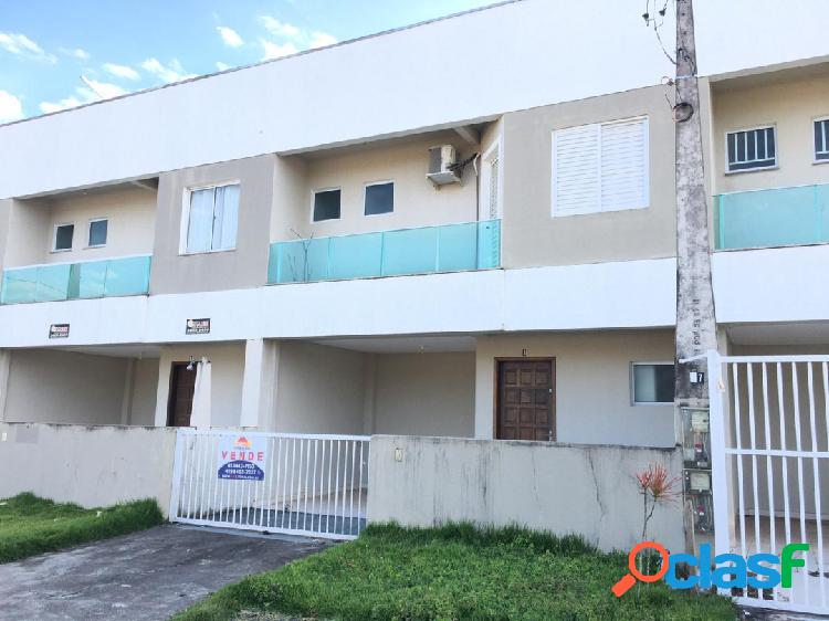 Sobrado geminado á venda em Guaratuba-Pr