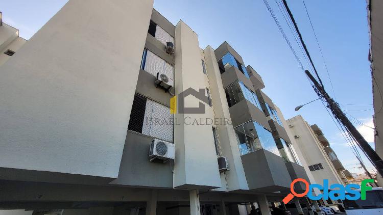 Apartamento com 2 dormitórios, mobiliado, e com vaga de