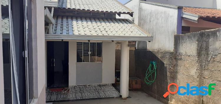 Casa com ponto Comercial na Rua Padre Chiquinho