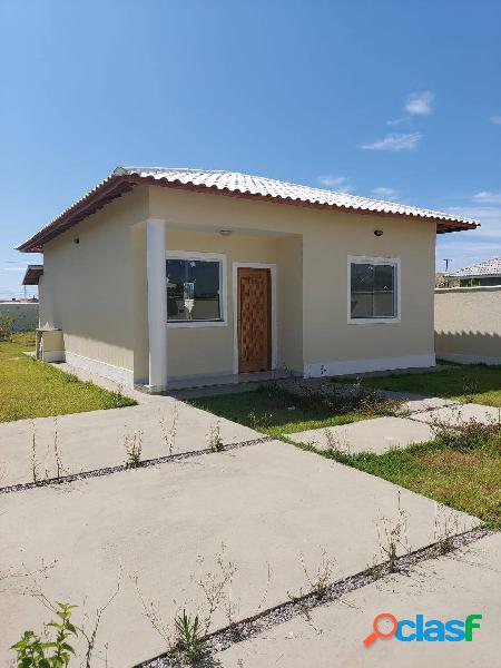 BELA CASA DE TERRENO INTEIRO EM ITAIPUAÇU