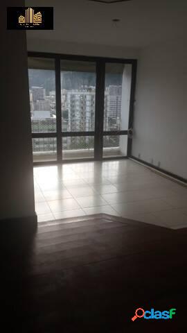 Apartamento em Botafogo, com vista para o Cristo