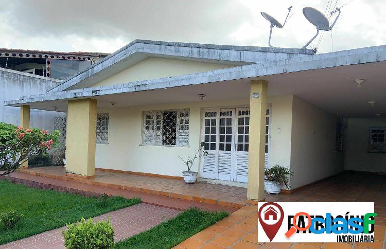 CASA RESIDENCIAL À VENDA, CAPUCHINHOS, 4/4 com suíte