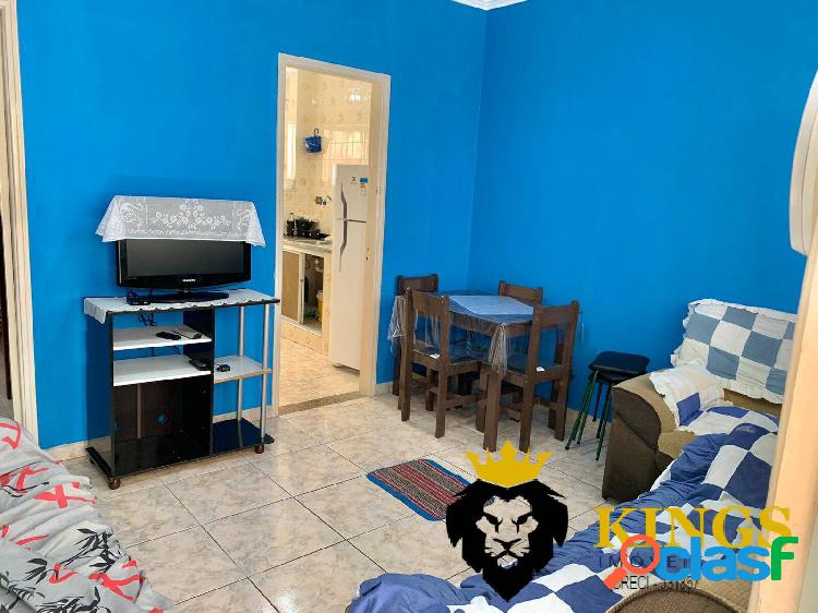Amplo apartamento de 1 dormitório na Guilhermina, há 50