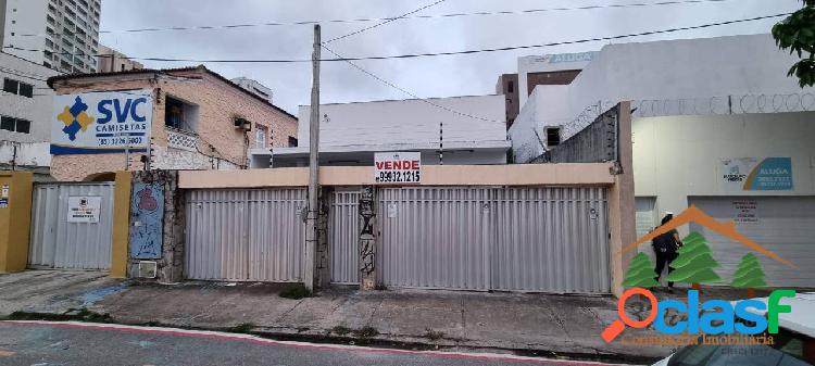 Casa a comercial a venda na Nogueira Acyoli - Fortaleza -