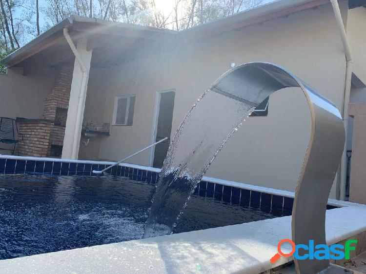 VENDE-SE CASA ALTO PADRÃO COM PISCINA EM ITANHAÉM 150MTS