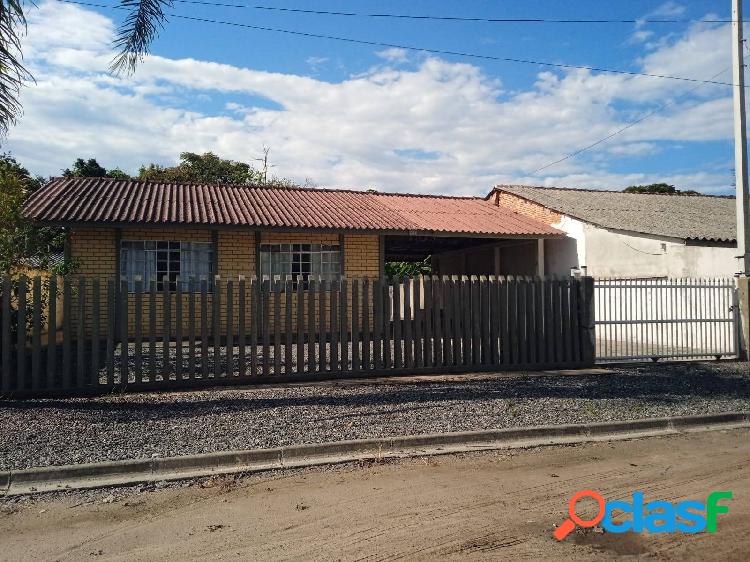 Casa à venda em Guaratuba - PR