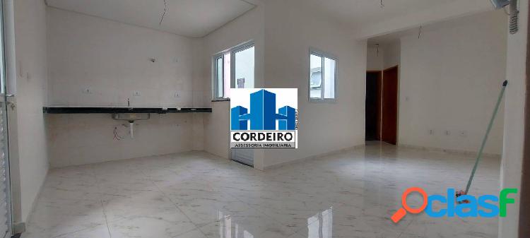 Apartamento Sem Condomínio de 02 Dormitórios com Elevador