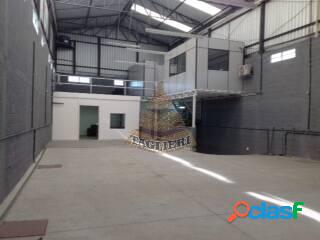 Galpão 500 m² em Itaquera 10 mts pé direito VÃO LIVRE