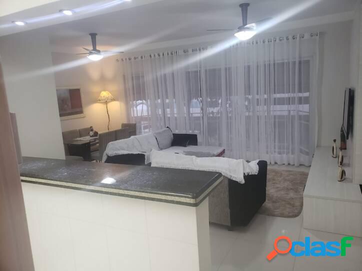 "Lindo apartamento, Reformado, Lado Praia"