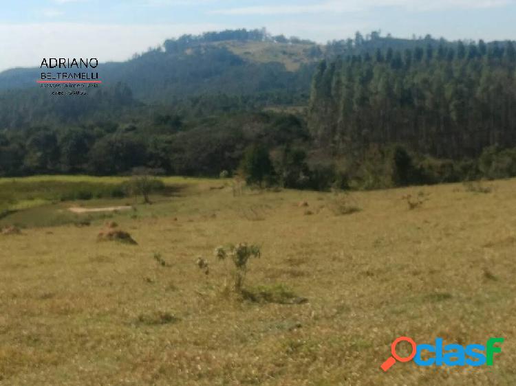 SÍTIO COM 150.000m² - PRÓXIMO AO ASFALTO - JOAQUIM
