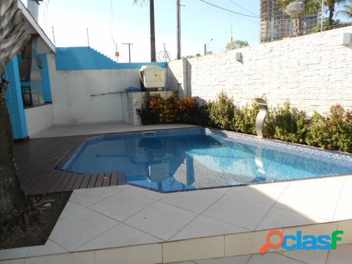 Linda casa, 200 metros da praia!!